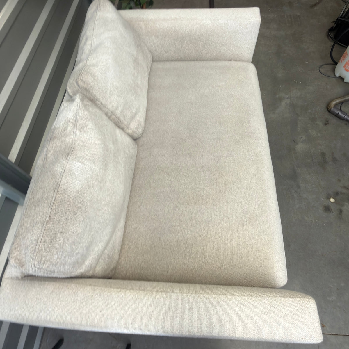 Pottery Barn Jake Seadrift Loveseat