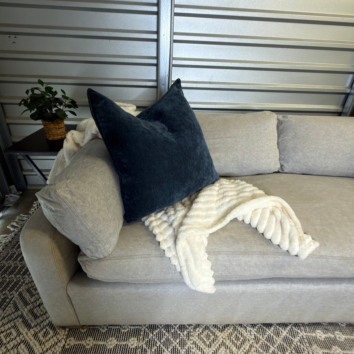 RH Belgian Track Arm 8' Sleeper Sofa - styled seat detail 23