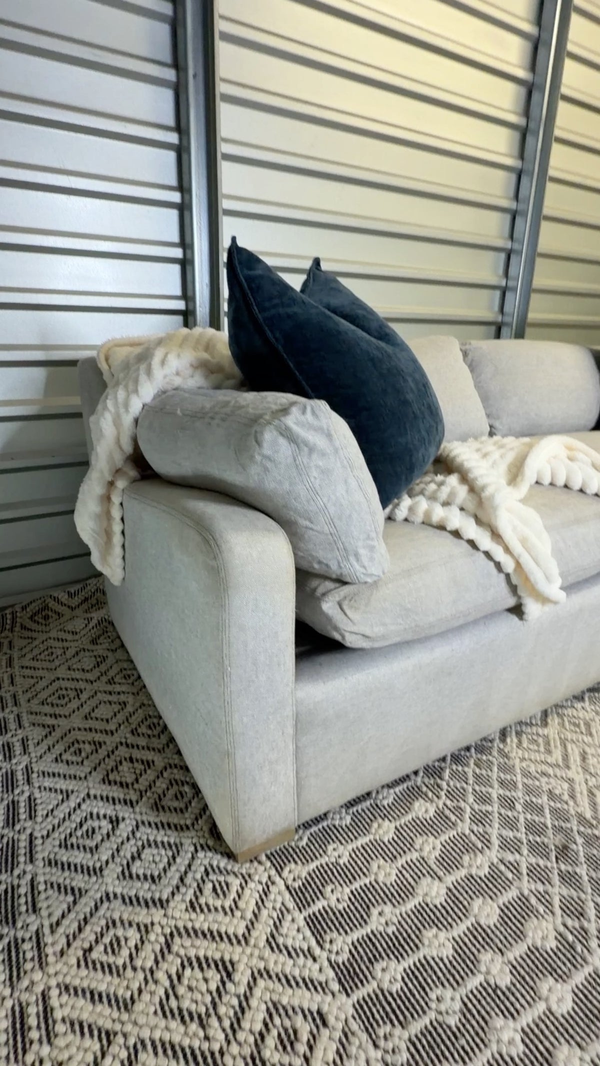 RH Belgian Track Arm 8' Sleeper Sofa - side upholstery view 28