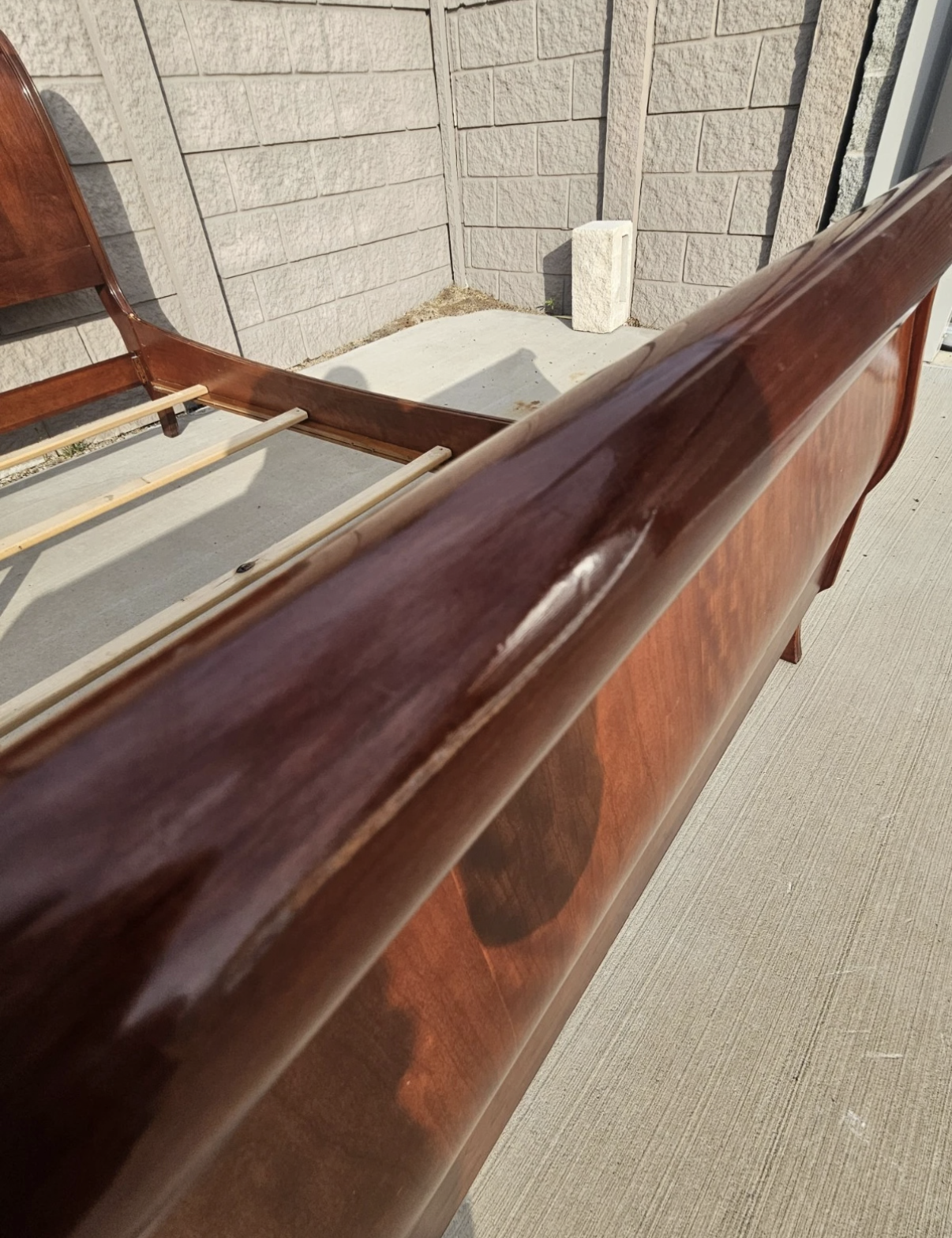 Ethan Allen king sleigh bed - footboard close-up