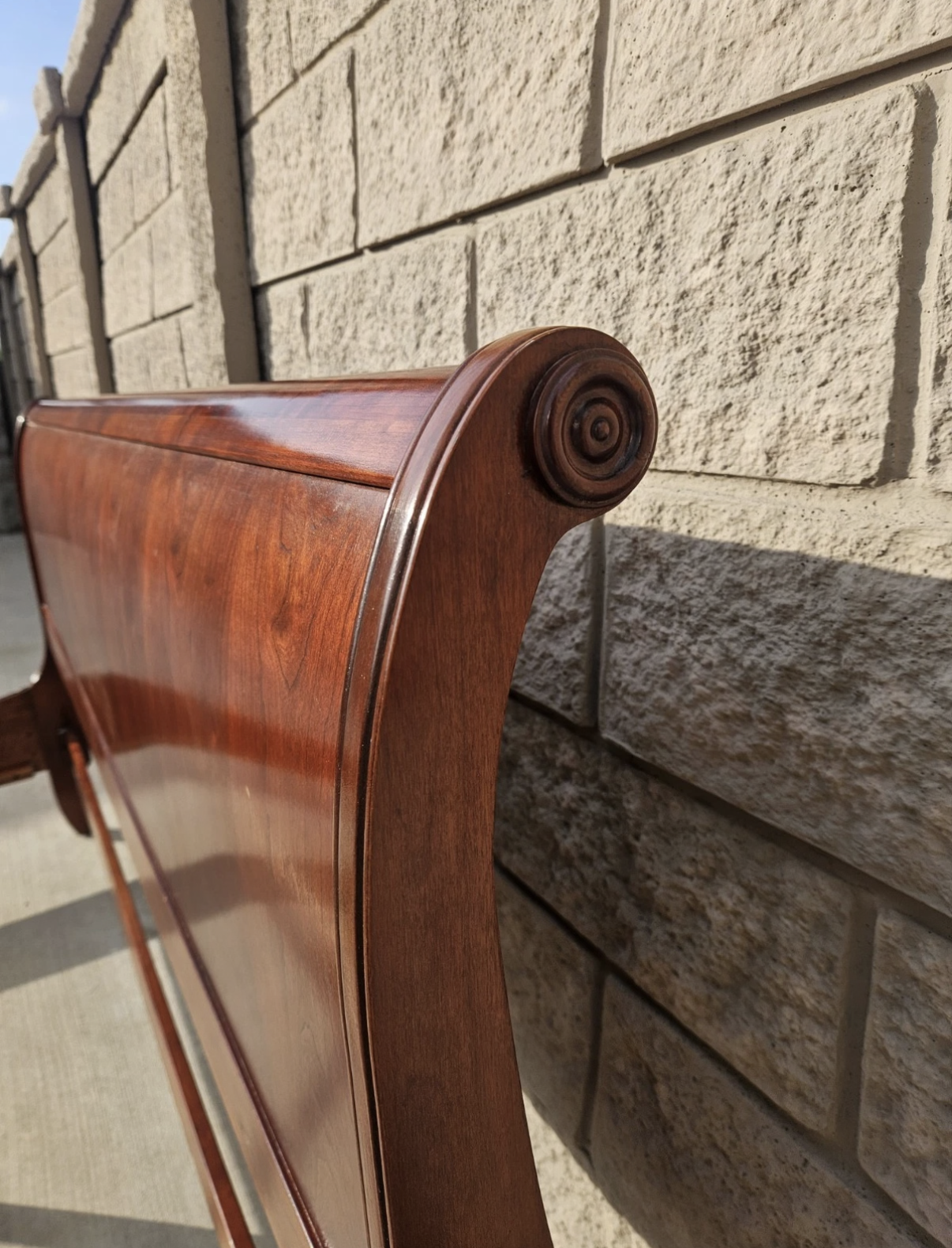Ethan Allen king sleigh bed - wood knob detail